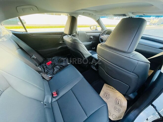 Lexus ES 200 2022, 5,800 km - 2.0 l - Bakı