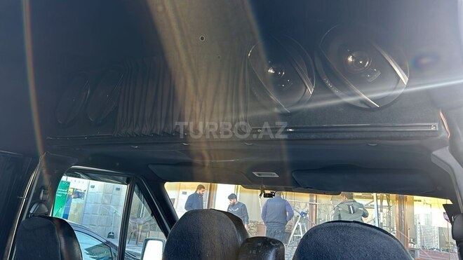 Ford Transit 2002, 300,000 km - 2.4 l - Qobustan