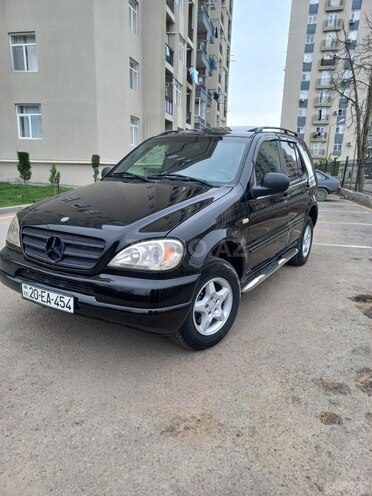 Mercedes ML 320 1999, 243,000 km - 3.2 l - Gəncə
