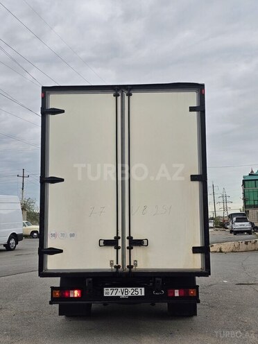 Ford Transit-8