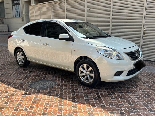 Nissan Sunny 2013, 177,000 km - 1.5 л - Bakı