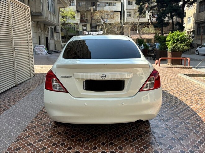 Nissan Sunny 2013, 177,000 km - 1.5 л - Bakı