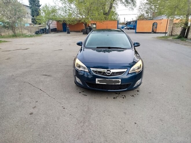Opel Astra 2011, 222,736 km - 1.4 l - Bakı