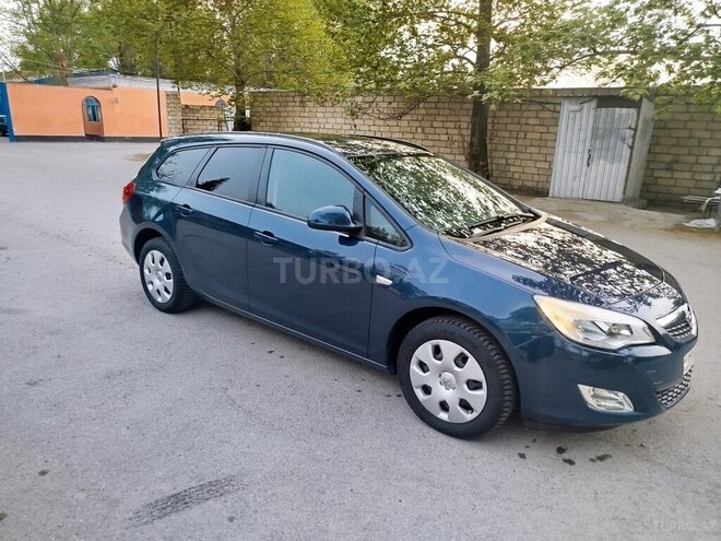Opel Astra 2011, 222,736 km - 1.4 l - Bakı