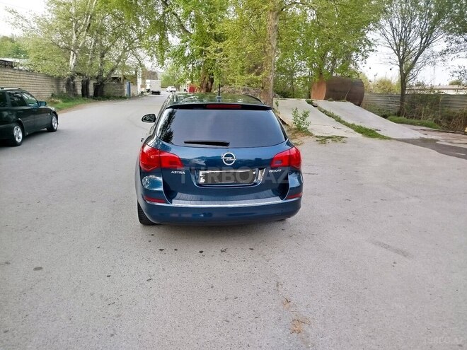 Opel Astra 2011, 222,736 km - 1.4 l - Bakı