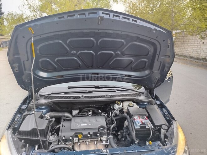 Opel Astra 2011, 222,736 km - 1.4 l - Bakı