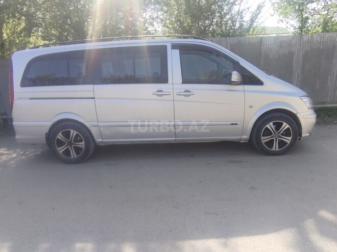 Mercedes Viano-3