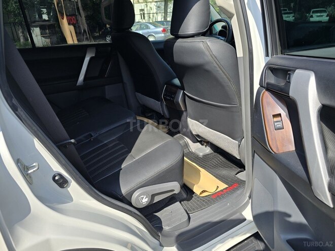 Toyota Land Cruiser Prado 2012, 143,000 km - 2.7 л - Bakı