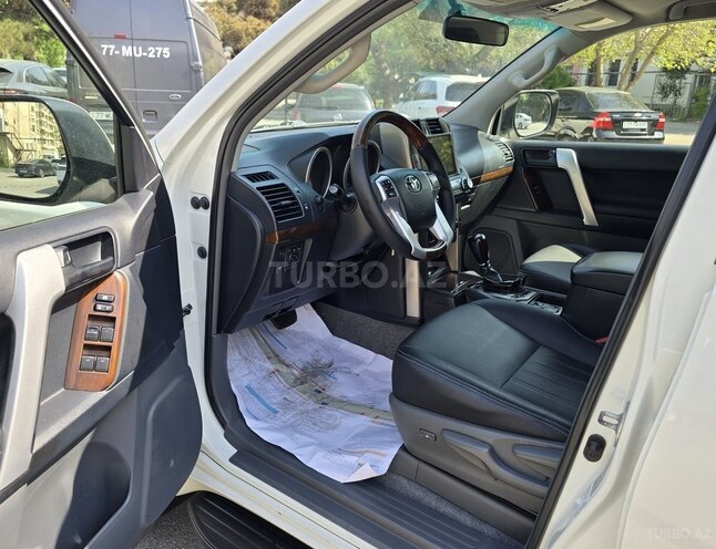 Toyota Land Cruiser Prado 2012, 143,000 km - 2.7 л - Bakı