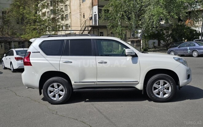 Toyota Land Cruiser Prado 2012, 143,000 km - 2.7 л - Bakı