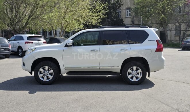 Toyota Land Cruiser Prado 2012, 143,000 km - 2.7 л - Bakı
