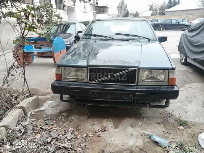 Volvo  1986, 300,000 km - 2.3 l - Bakı