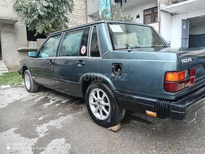 Volvo  1986, 300,000 km - 2.3 l - Bakı