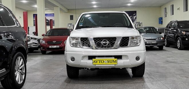 Nissan Navara 2014, 198,000 km - 2.5 l - Sumqayıt