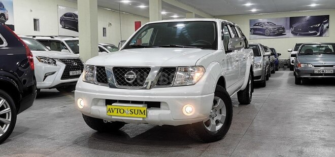 Nissan Navara 2014, 198,000 km - 2.5 l - Sumqayıt