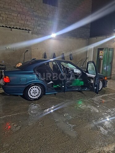 BMW 318 1995, 300,000 km - 1.8 l - Bakı