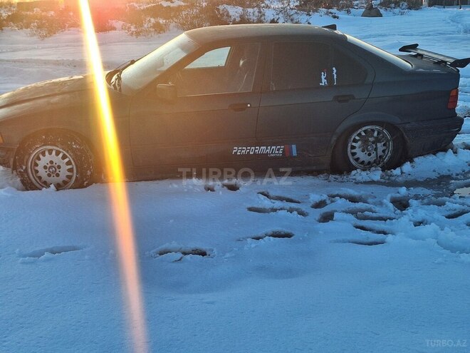 BMW 318 1995, 300,000 km - 1.8 l - Bakı