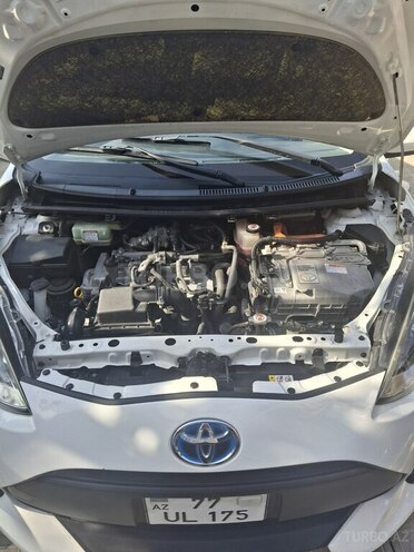 Toyota Aqua 2018, 19,900 km - 1.5 l - Bakı