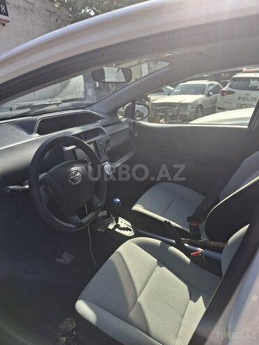 Toyota Aqua 2018, 19,900 km - 1.5 l - Bakı