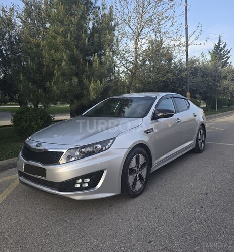 Kia K5-4