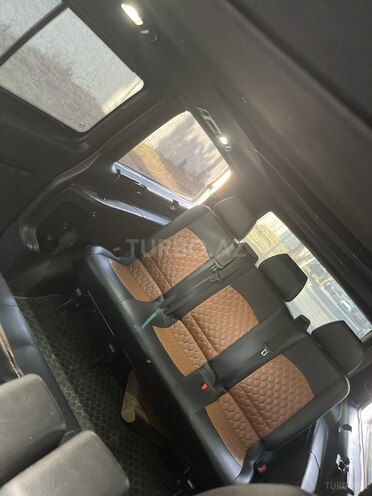 Mercedes Viano-3