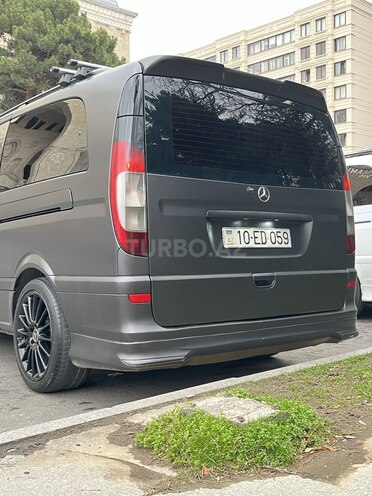 Mercedes Viano-6