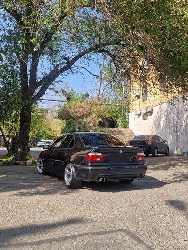 BMW 540 2000, 256,000 km - 4.4 l - Bakı