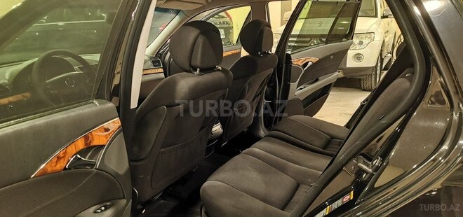 Mercedes E 220 d-17