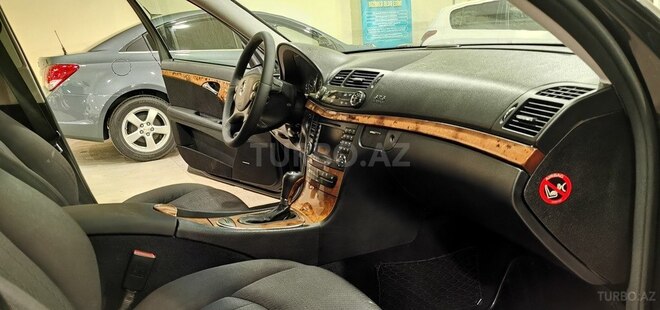 Mercedes E 220 d-14