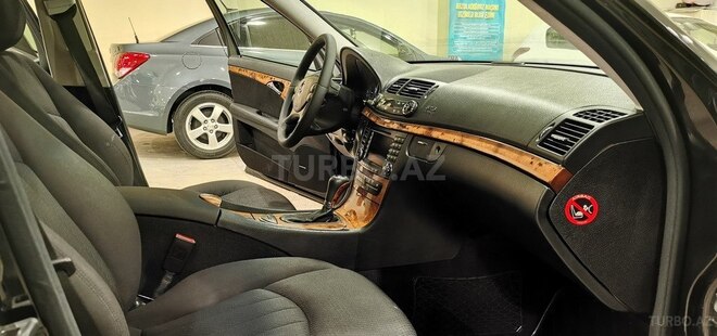 Mercedes E 220 d-16