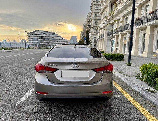 Hyundai Elantra 2015, 107,826 km - 1.8 l - Bakı