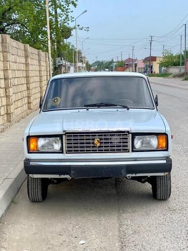 LADA (VAZ) 2107-1