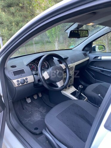 Opel Astra 2008, 232,000 km - 1.4 l - Bakı