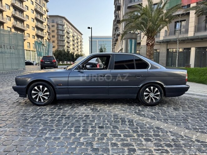 BMW 520-4