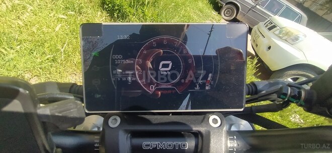 CFMOTO 300 NK-2
