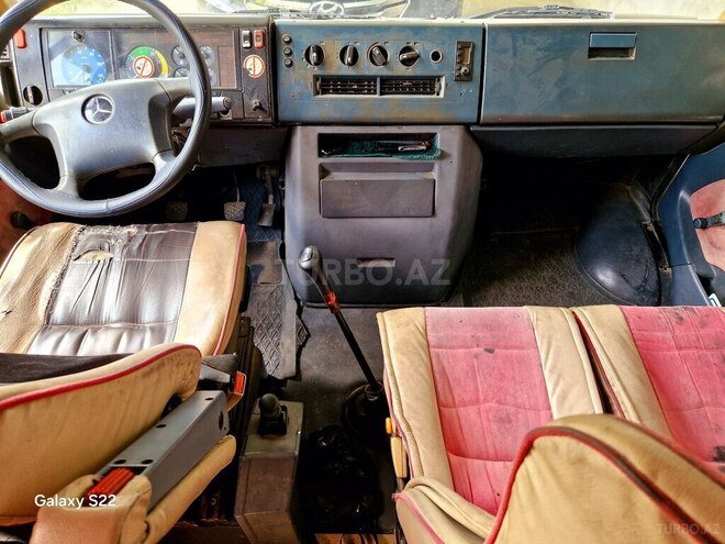 Mercedes Vario 2000, 241,000 km - 4.3 l - Şəki