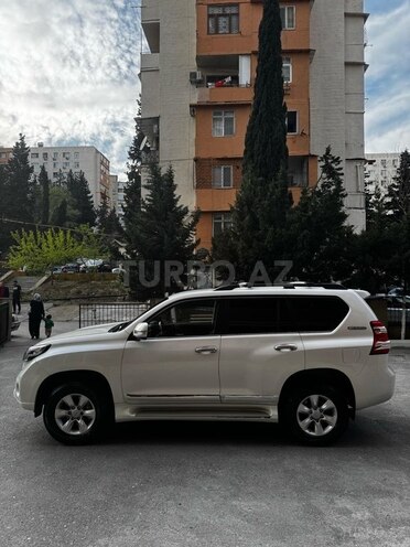 Toyota Land Cruiser Prado 2010, 299,000 km - 2.7 л - Bakı