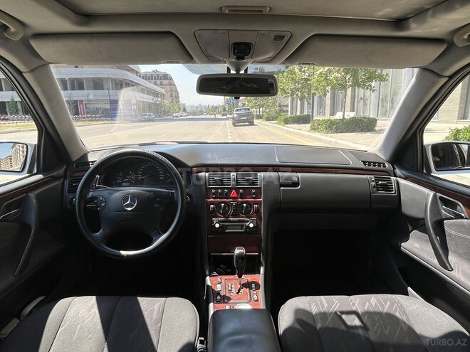 Mercedes E 220 d 2000, 573,500 km - 2.2 l - Bakı