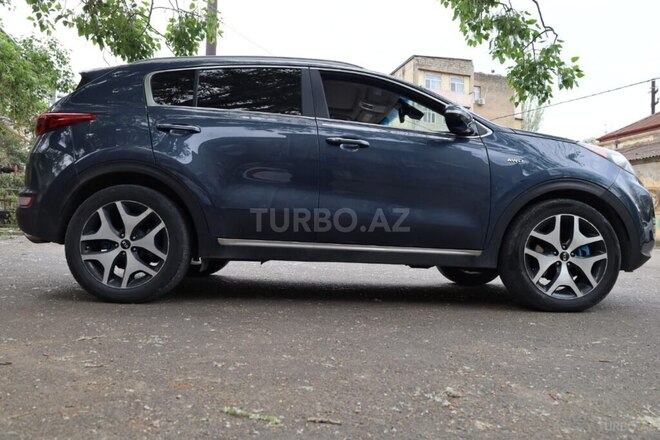 Kia Sportage 2017, 105,219 km - 2.0 л - Bakı