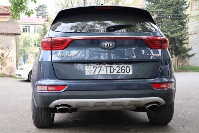 Kia Sportage 2017, 105,219 km - 2.0 л - Bakı
