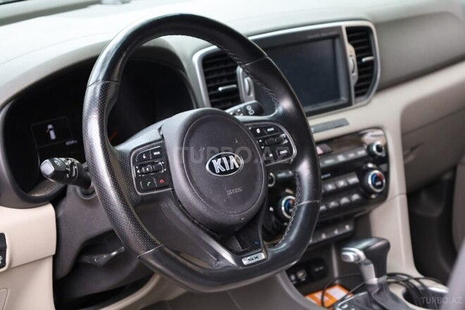 Kia Sportage 2017, 105,219 km - 2.0 л - Bakı