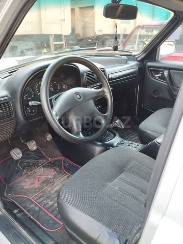 GAZ 3110 2004, 180,000 km - 2.4 l - Xudat