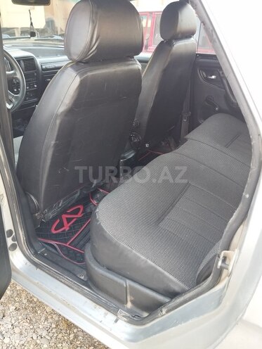 GAZ 3110 2004, 180,000 km - 2.4 l - Xudat