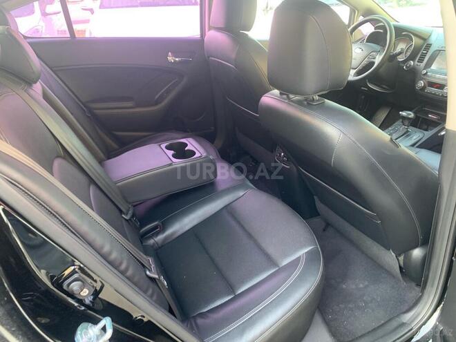 Kia Cerato-12