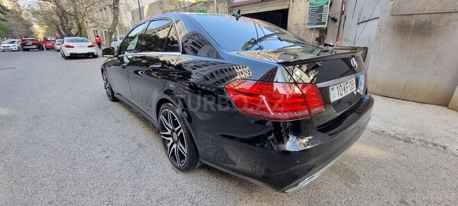 Mercedes E 220 d 2013, 242,000 km - 2.2 l - Bakı