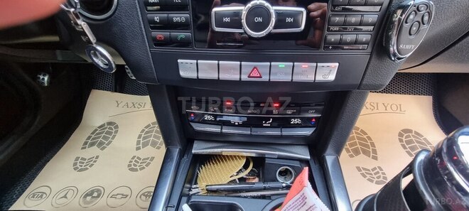 Mercedes E 220 d 2013, 242,000 km - 2.2 l - Bakı