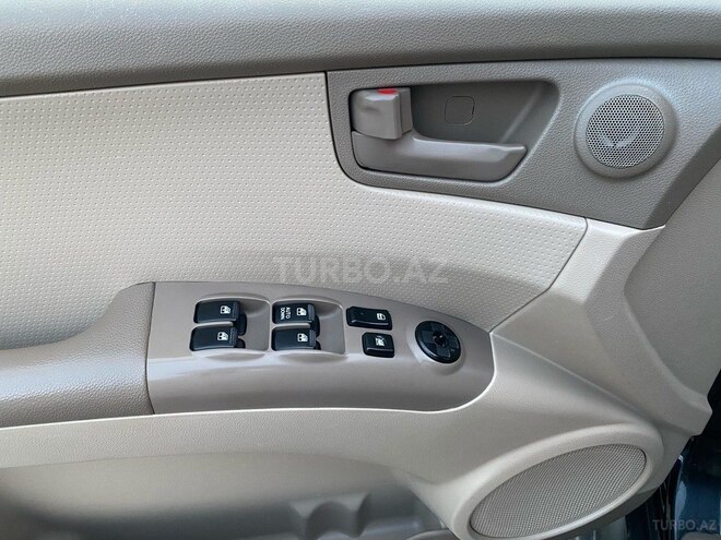Kia Sportage 2009, 142,000 km - 2.0 l - Bakı