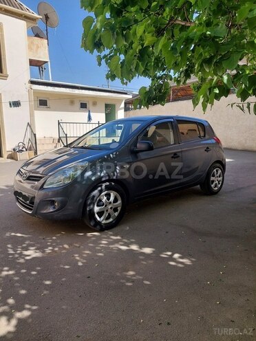 Hyundai  2010, 280,000 km - 1.4 l - Gəncə