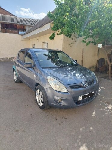 Hyundai  2010, 280,000 km - 1.4 l - Gəncə