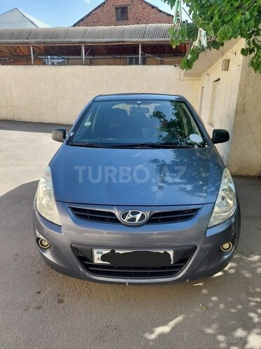 Hyundai  2010, 280,000 km - 1.4 l - Gəncə